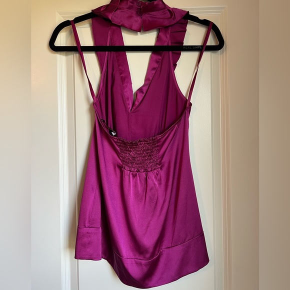 BCBGMaxAzria deep plunge halter top - Picture 4 of 4